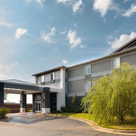 Quality Suites Memphis/ Wolfchase Galleria 外观 照片