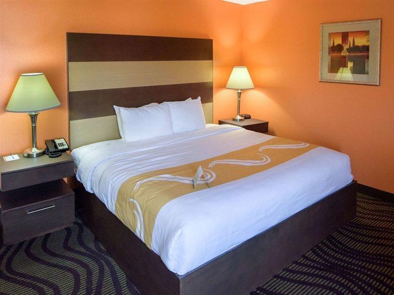 Quality Suites Memphis/ Wolfchase Galleria 外观 照片