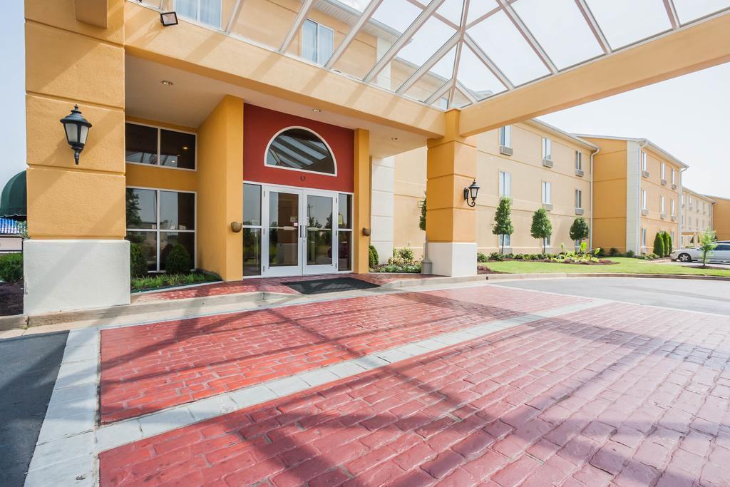 Quality Suites Memphis/ Wolfchase Galleria 外观 照片