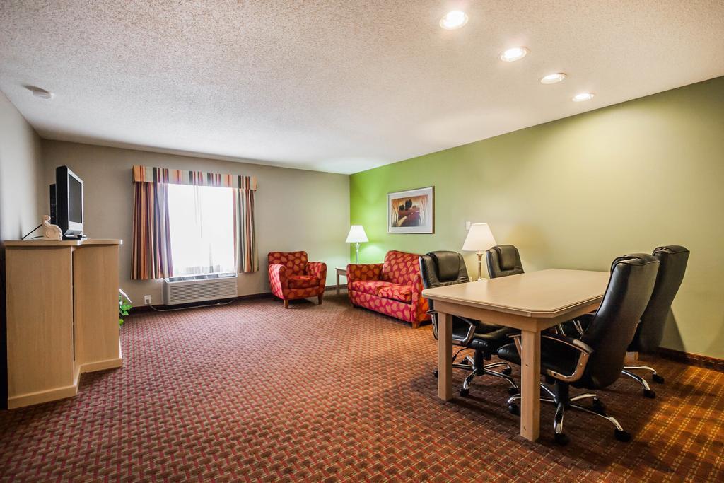 Quality Suites Memphis/ Wolfchase Galleria 外观 照片