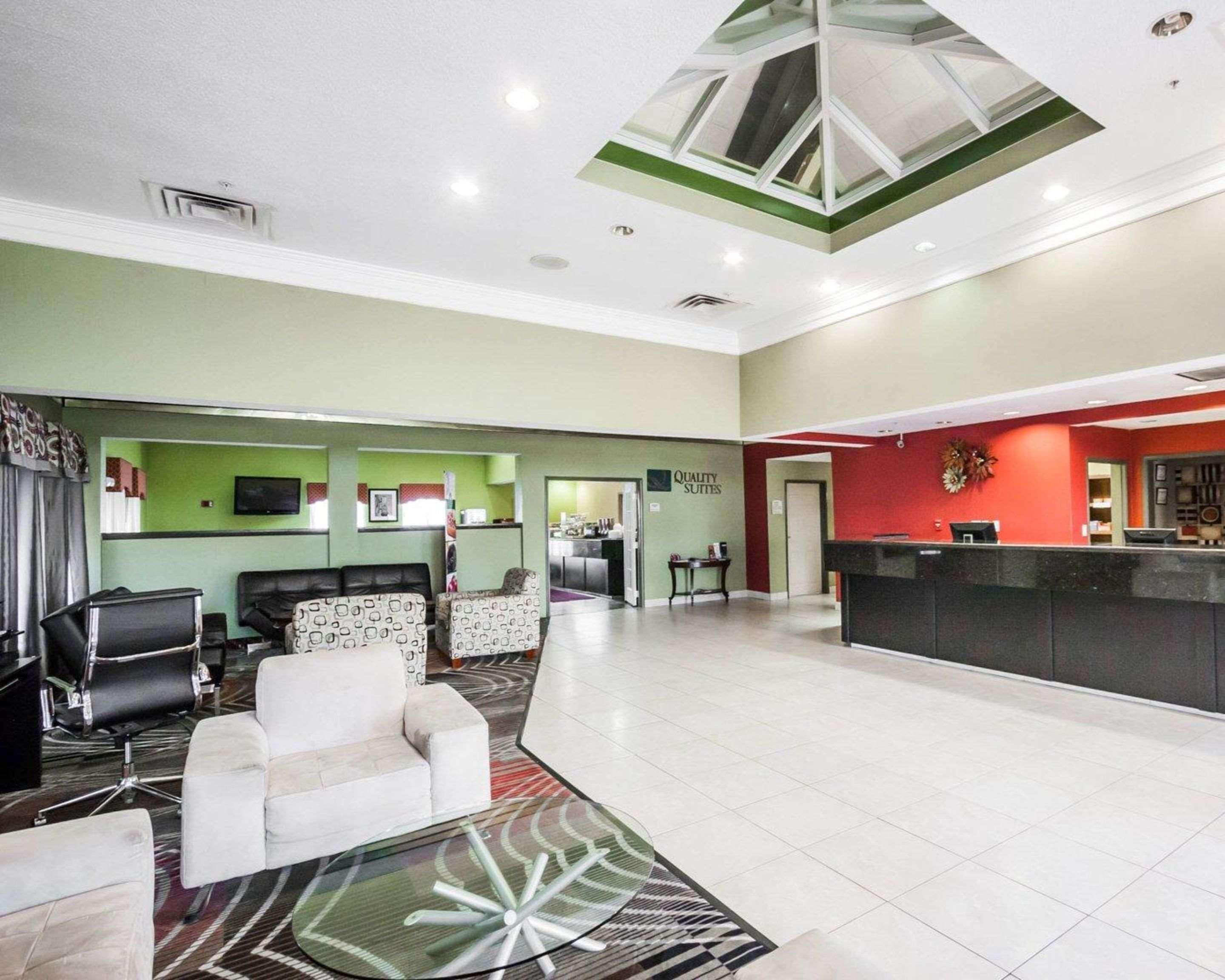 Quality Suites Memphis/ Wolfchase Galleria 外观 照片