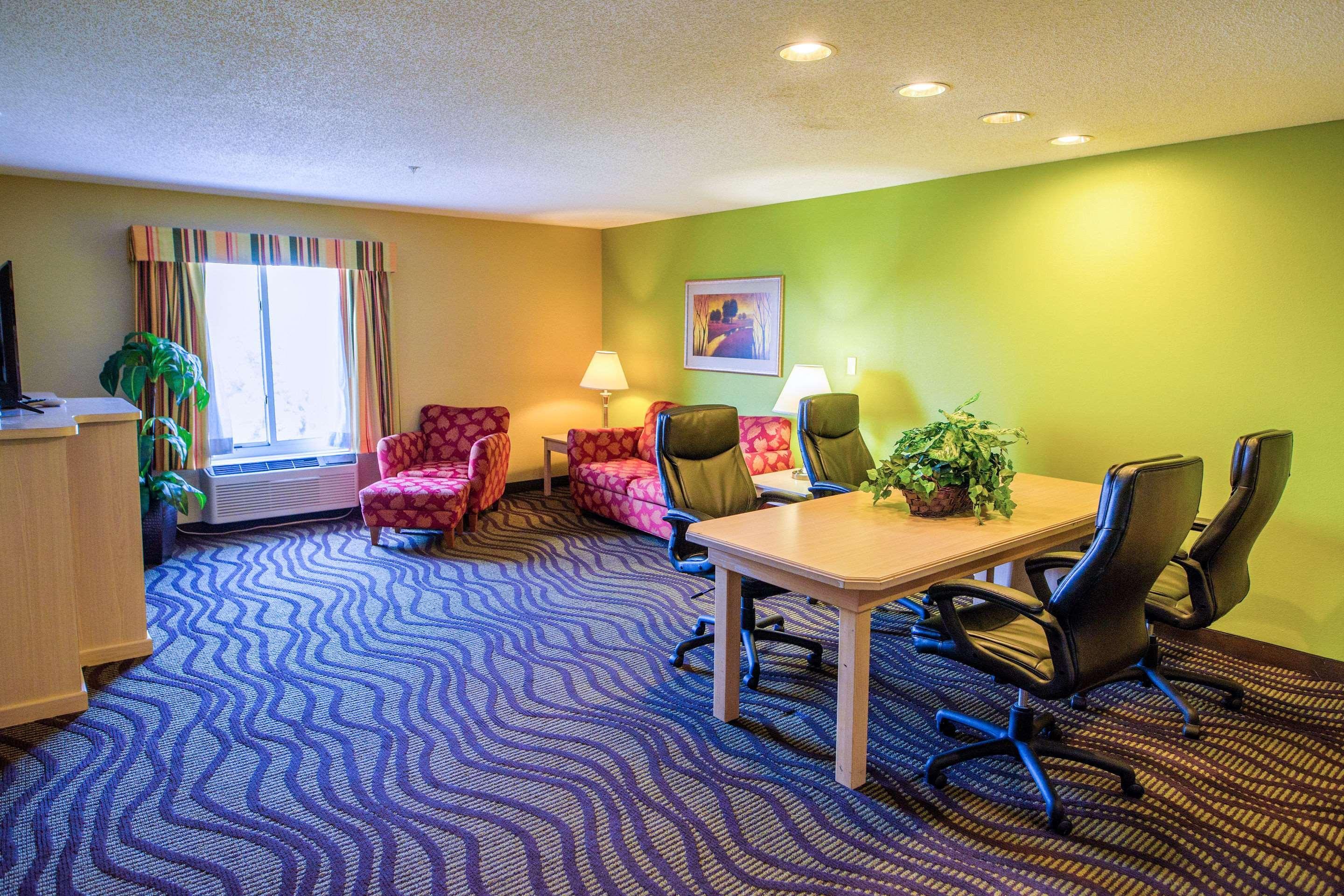 Quality Suites Memphis/ Wolfchase Galleria 外观 照片