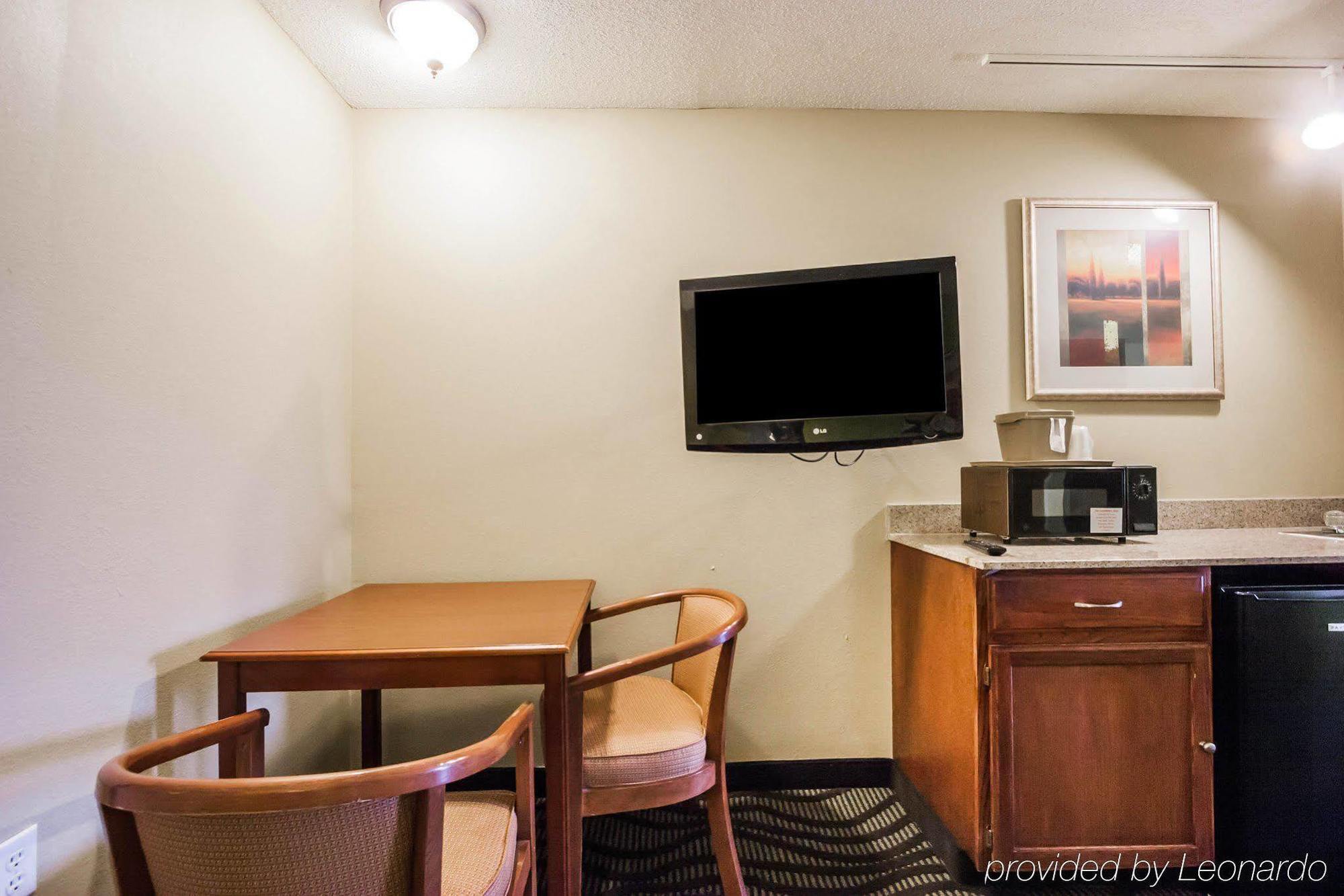 Quality Suites Memphis/ Wolfchase Galleria 外观 照片